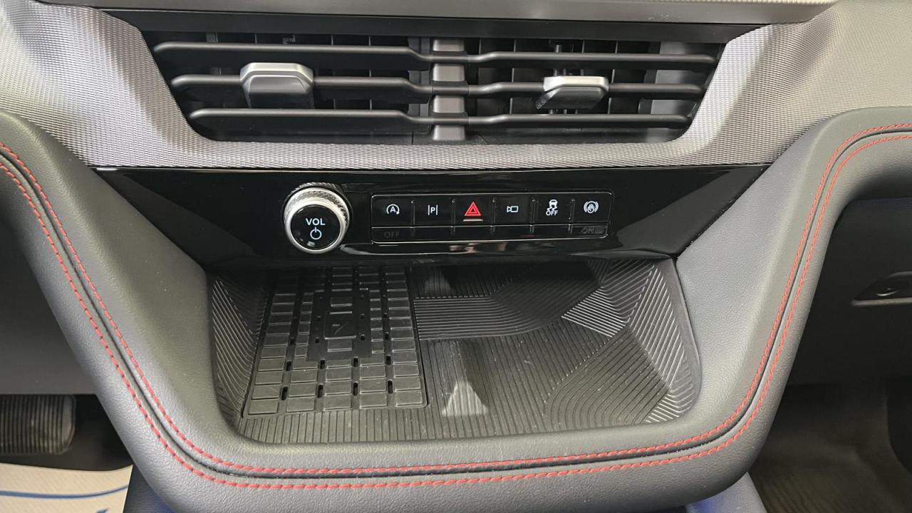 2025 Ford Explorer ST Photo