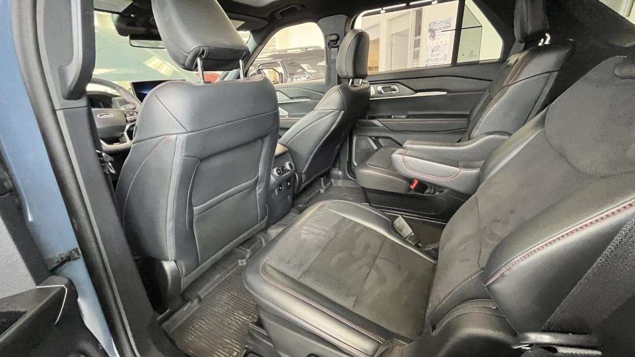 2025 Ford Explorer ST Photo