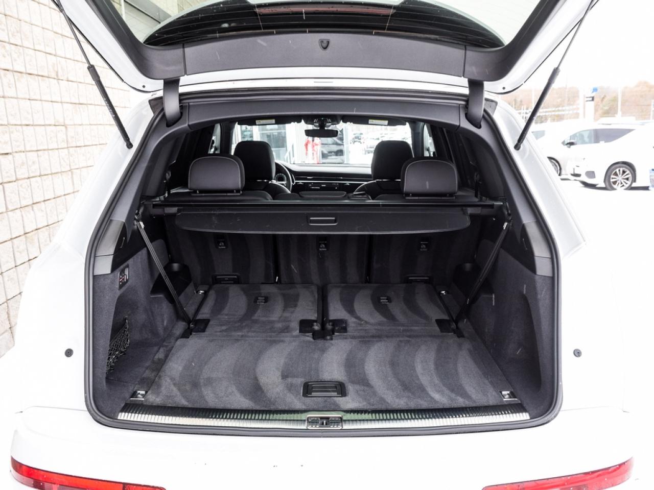 2025 Audi Q7 55 Photo