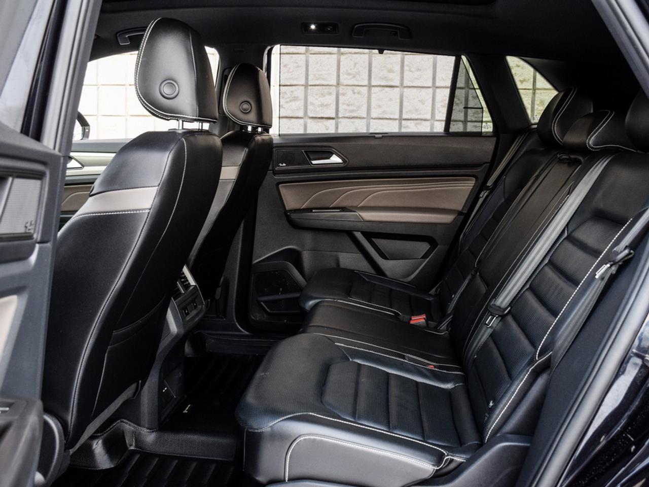 2022 Volkswagen Atlas Cross Sport 2.0 TSI Highline Photo