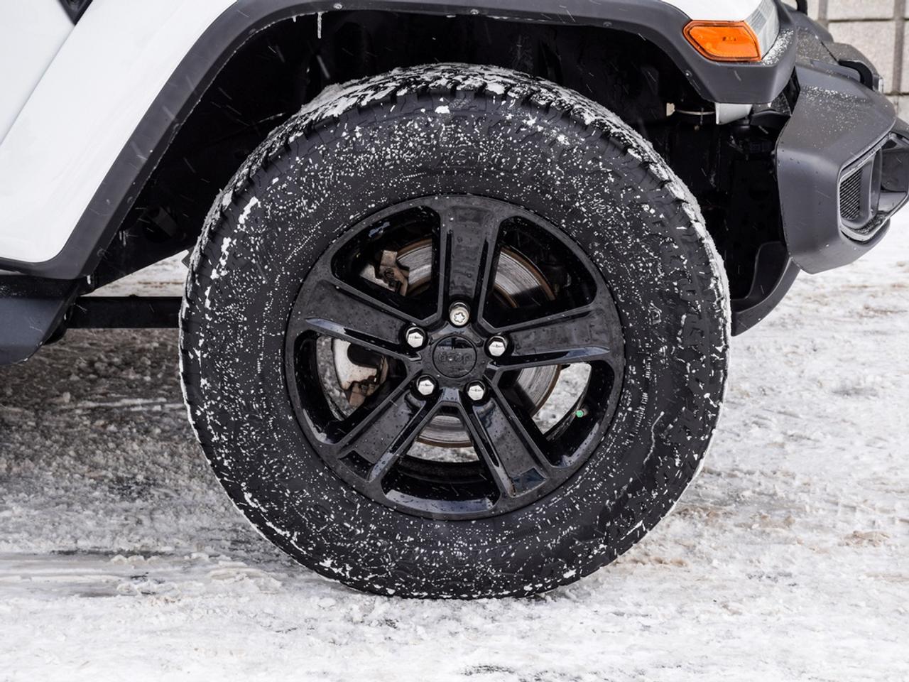 2021 Jeep Wrangler Unlimited Sahara Photo