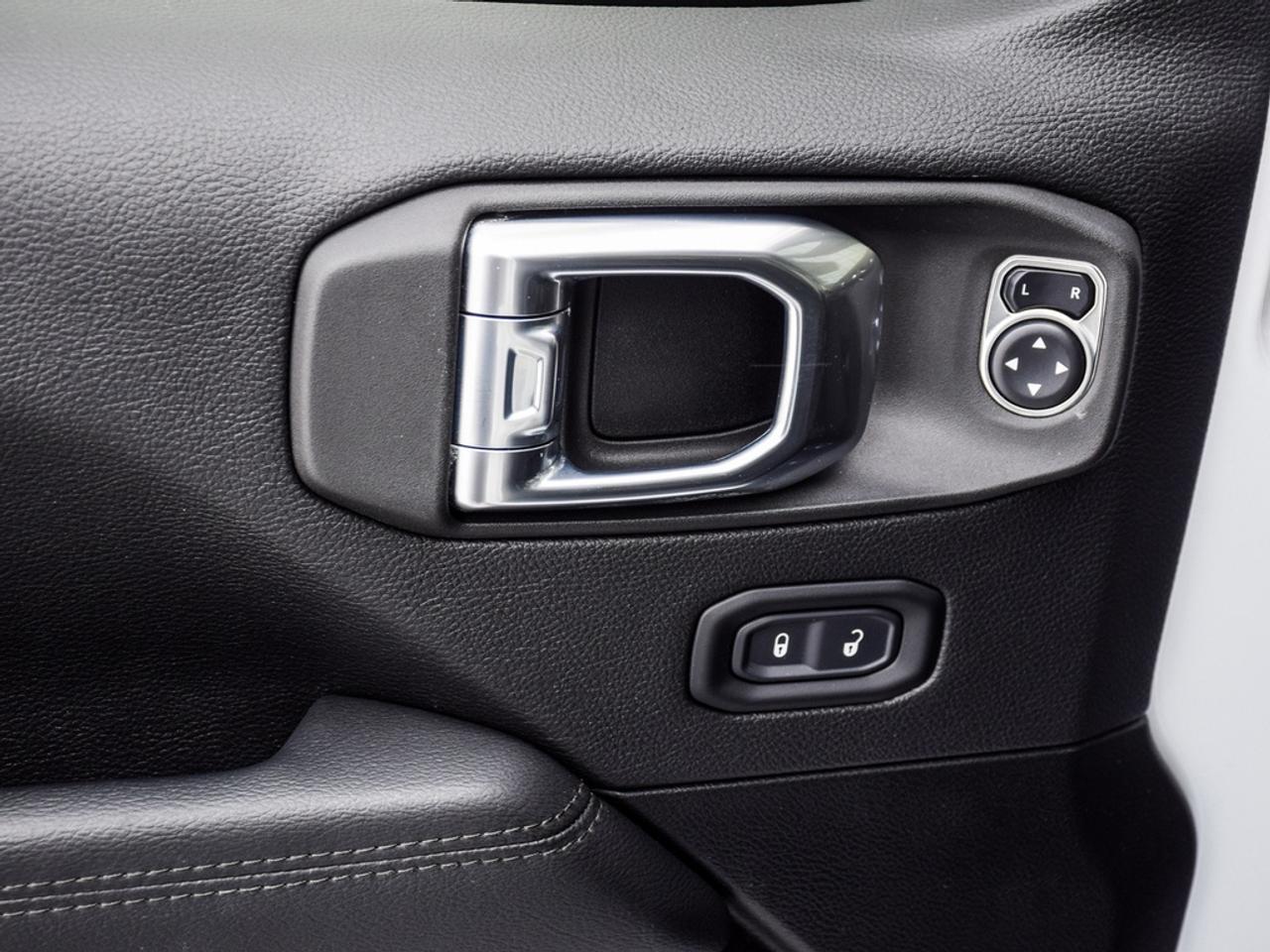 2021 Jeep Wrangler Unlimited Sahara Photo