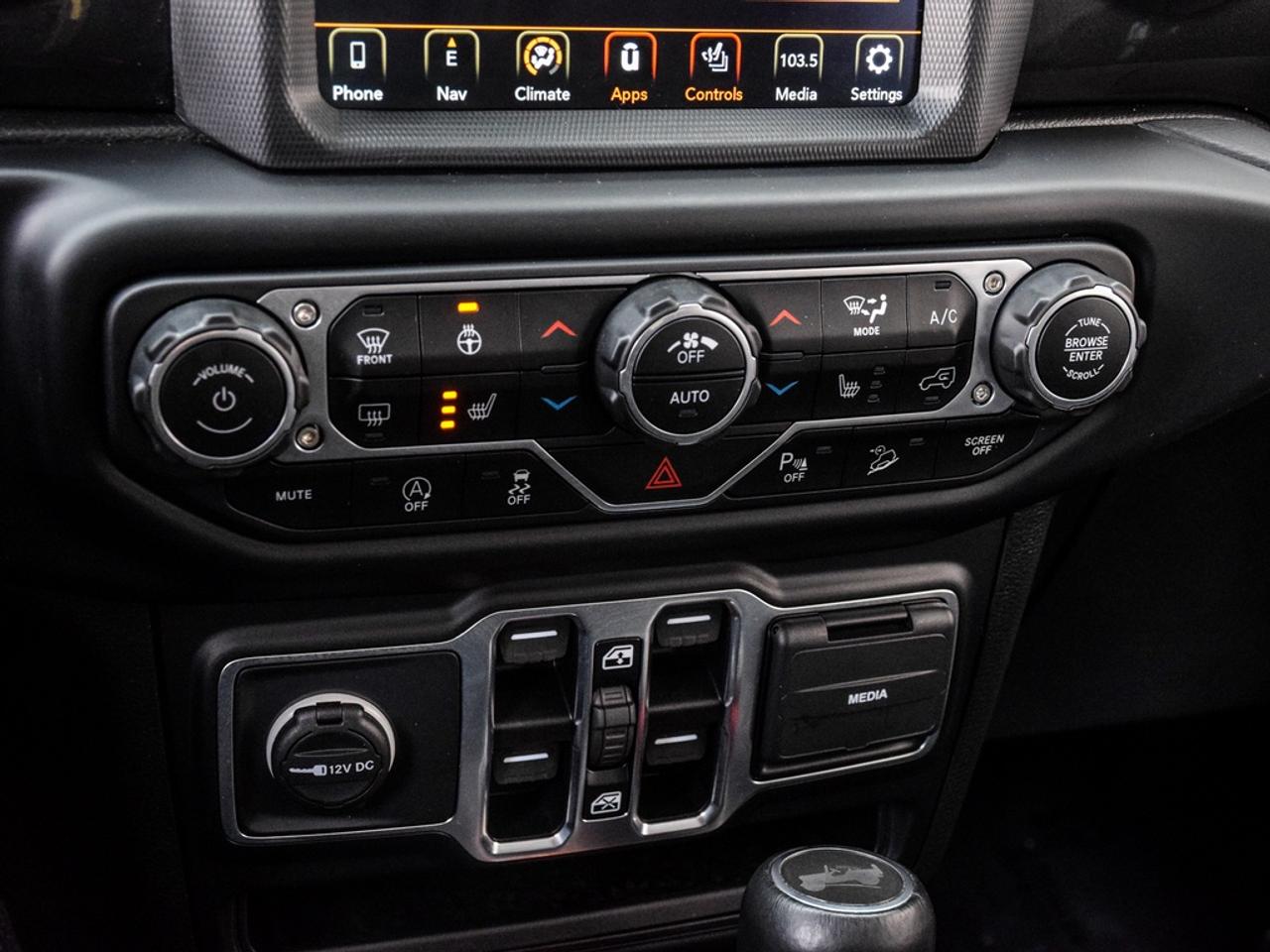 2021 Jeep Wrangler Unlimited Sahara Photo