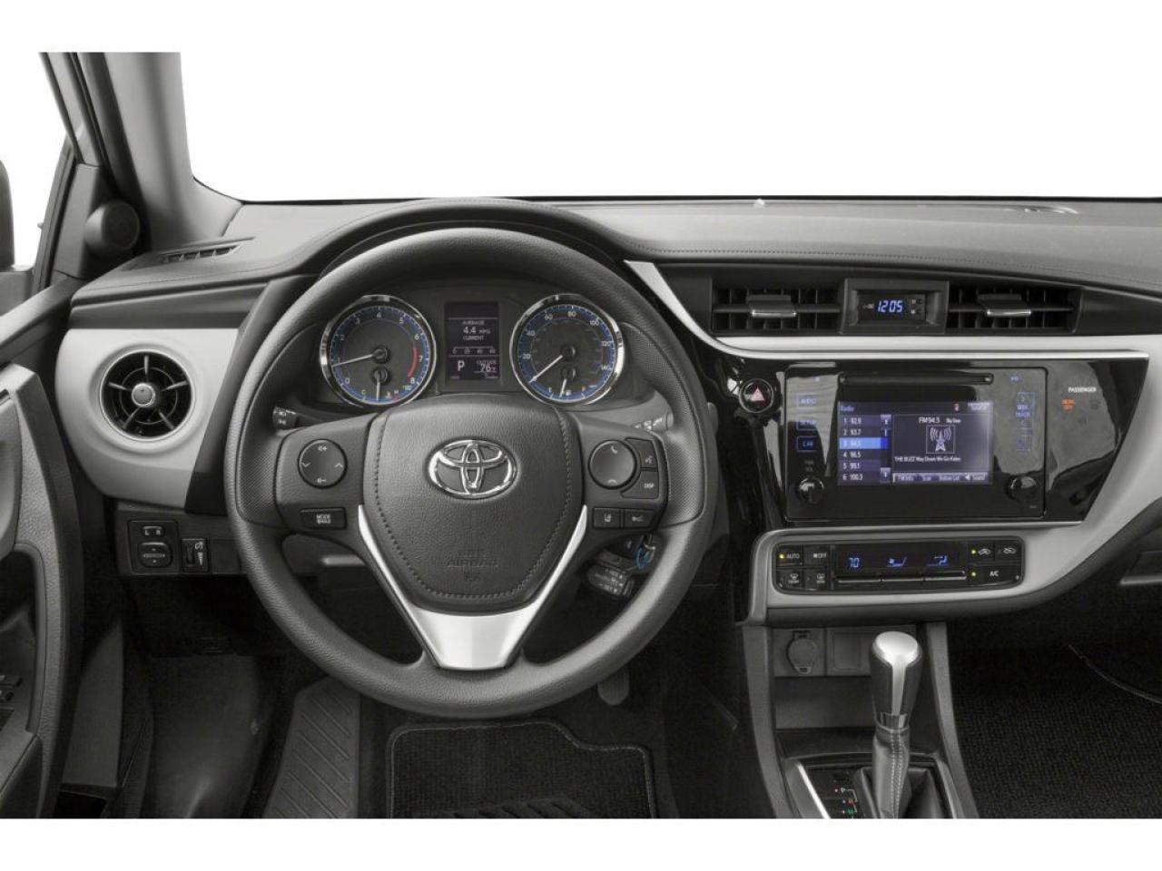 2019 Toyota Corolla LE Photo