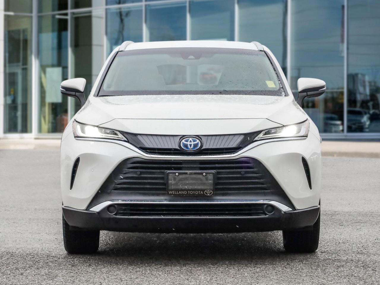 2022 Toyota Venza LE Photo3