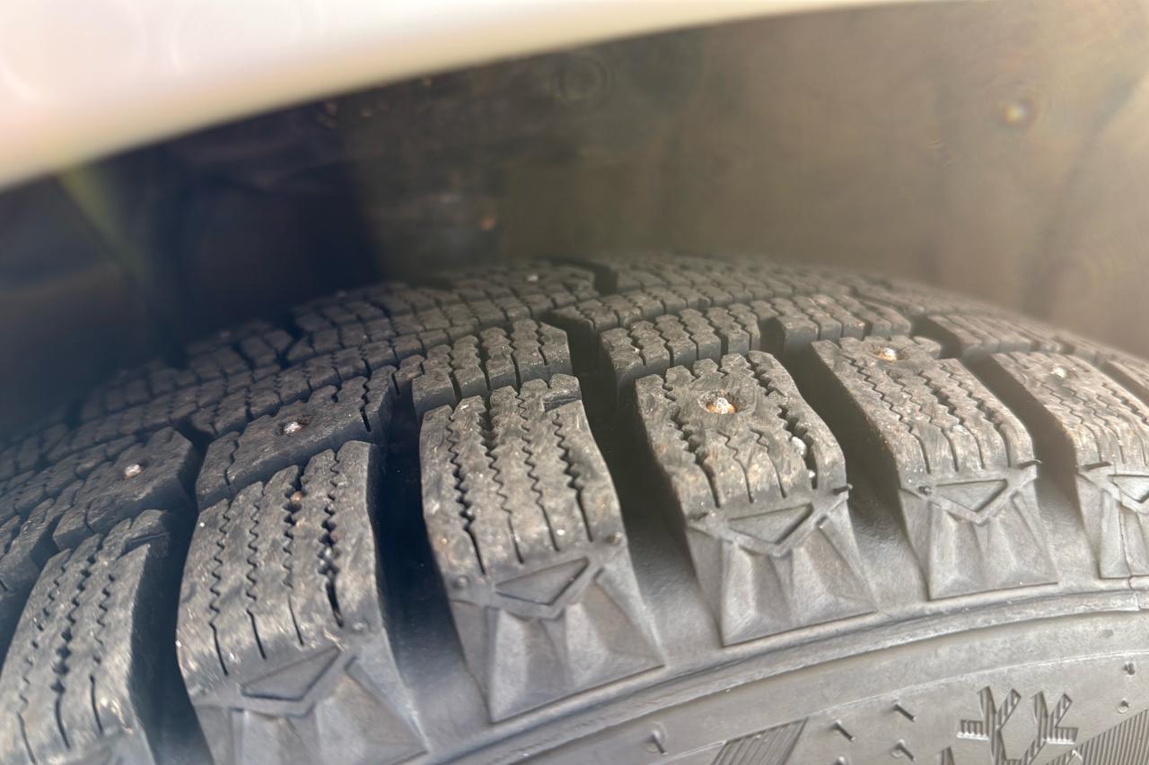 2024 Toyota Corolla L CVT Photo