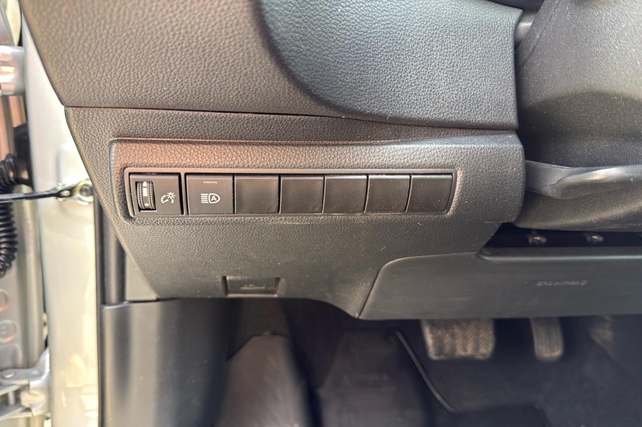 2024 Toyota Corolla L CVT Photo