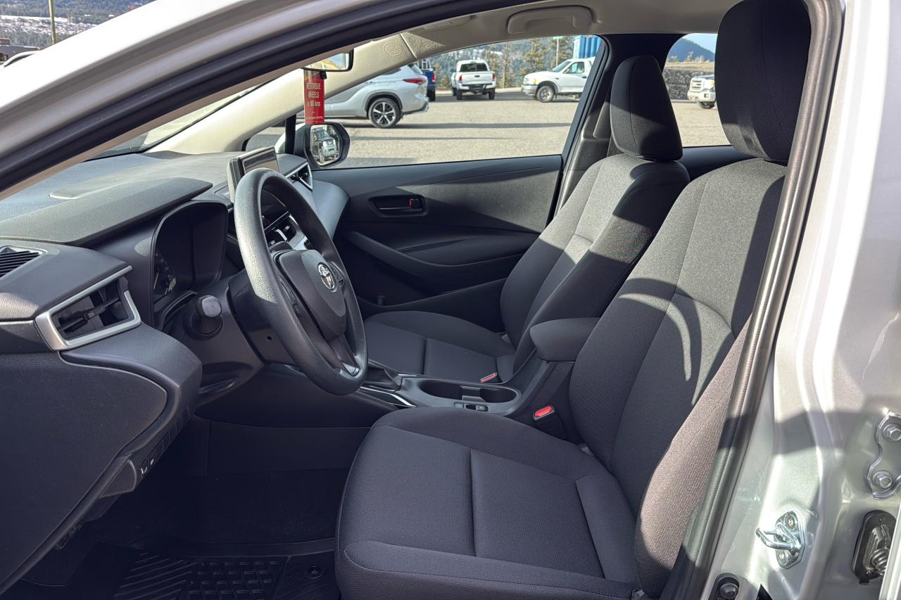 2024 Toyota Corolla L CVT Photo