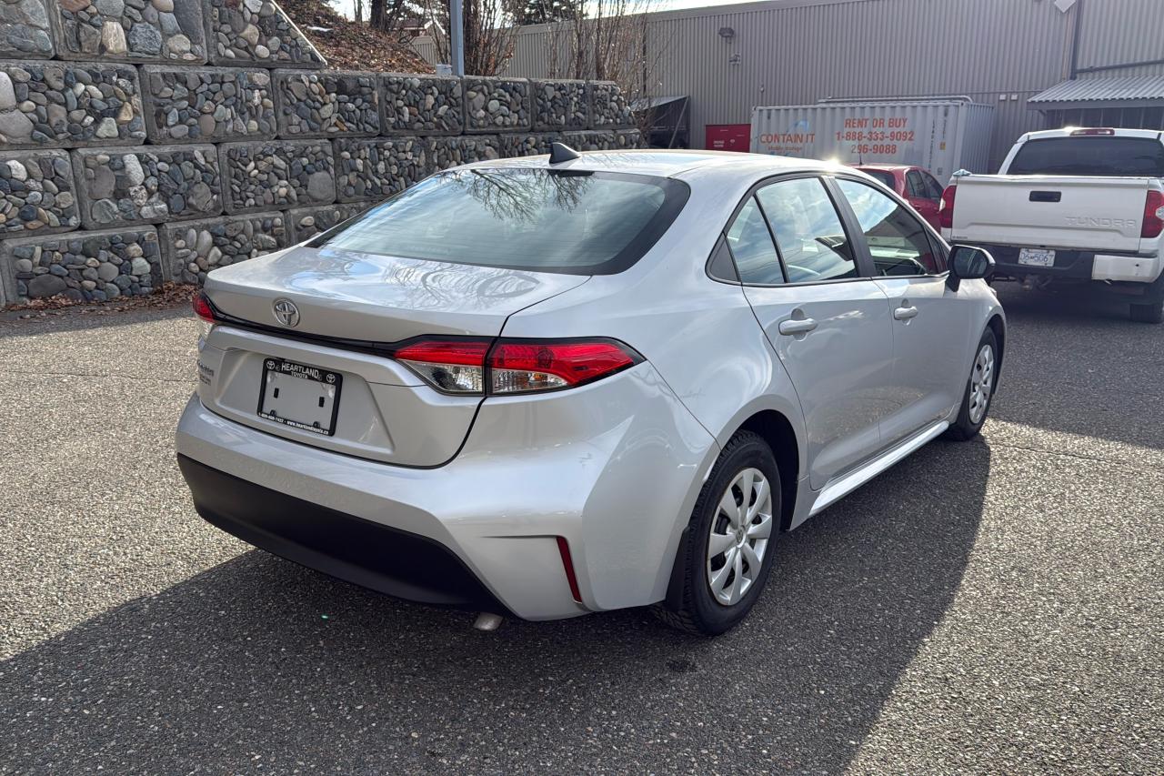 2024 Toyota Corolla L CVT Photo