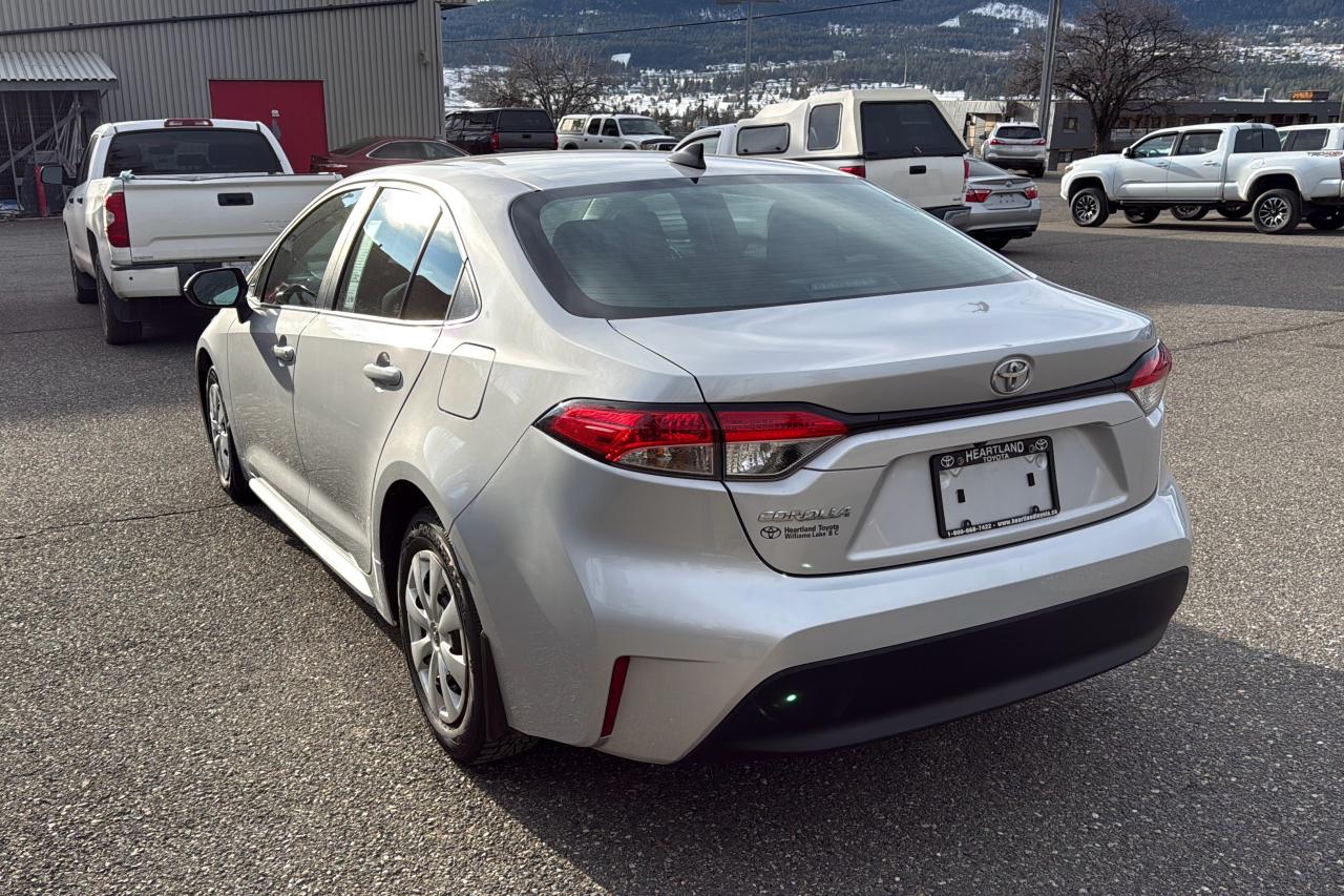 2024 Toyota Corolla L CVT Photo