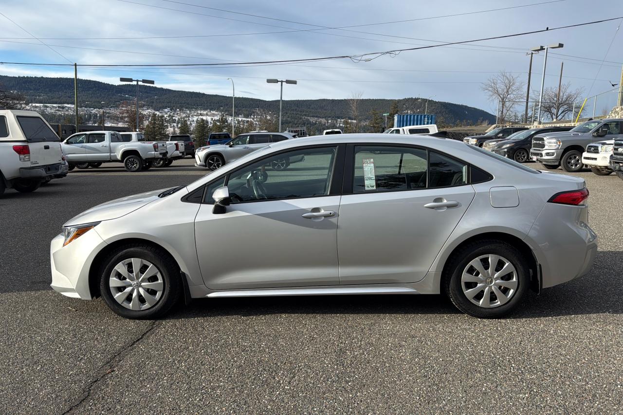 2024 Toyota Corolla L CVT Photo3