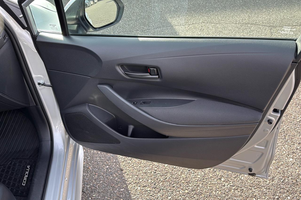 2024 Toyota Corolla L CVT Photo