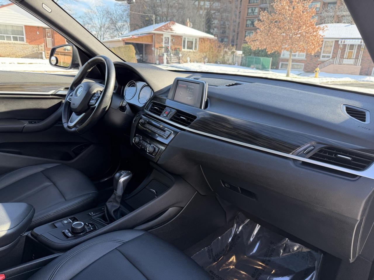 2018 BMW X1 xDrive28i - Photo #12