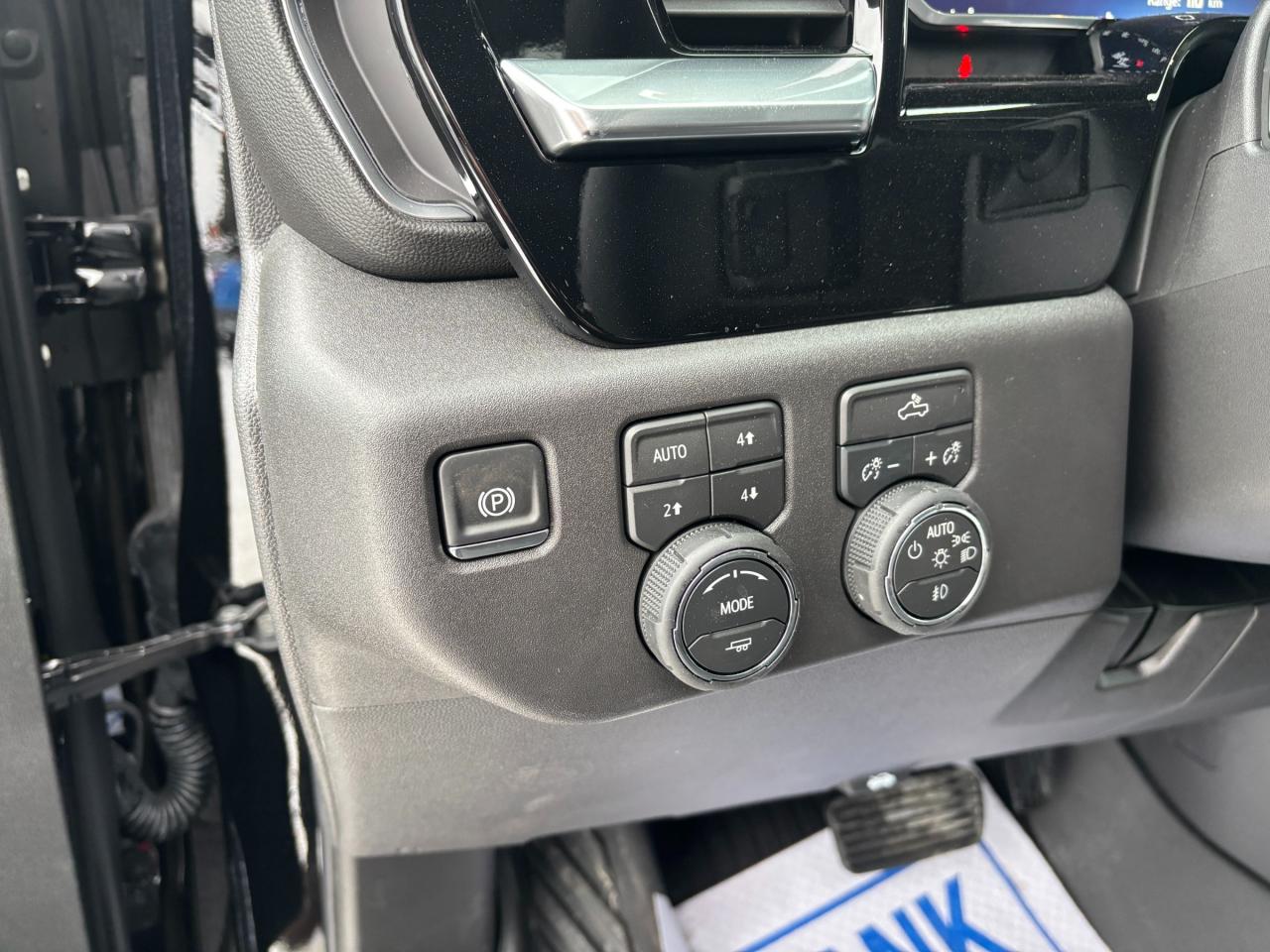 2026 Chevrolet Silverado 1500 2026 Chevrolet Silverado RST Crew Cab 4WD Photo