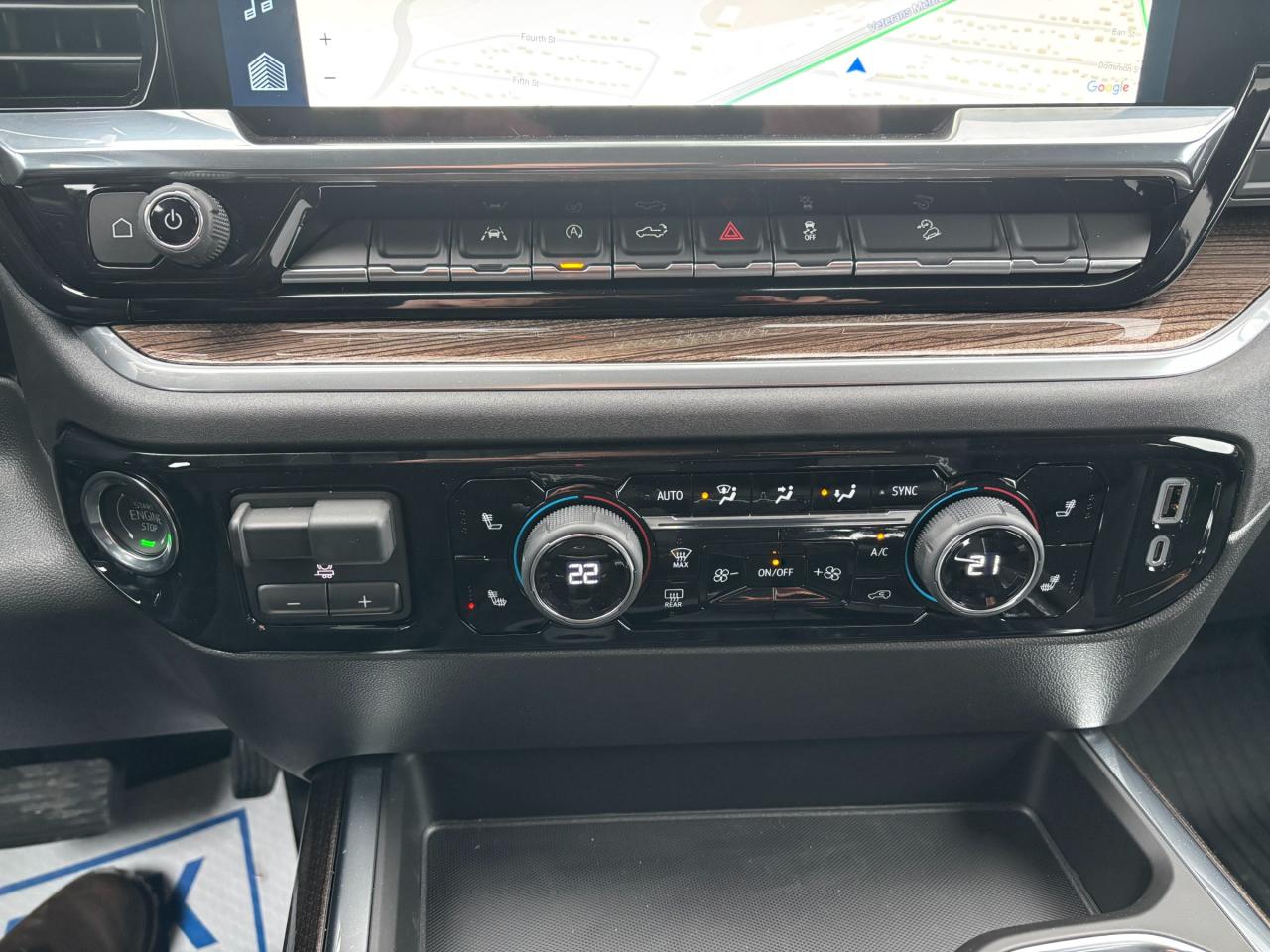 2026 Chevrolet Silverado 1500 2026 Chevrolet Silverado RST Crew Cab 4WD Photo