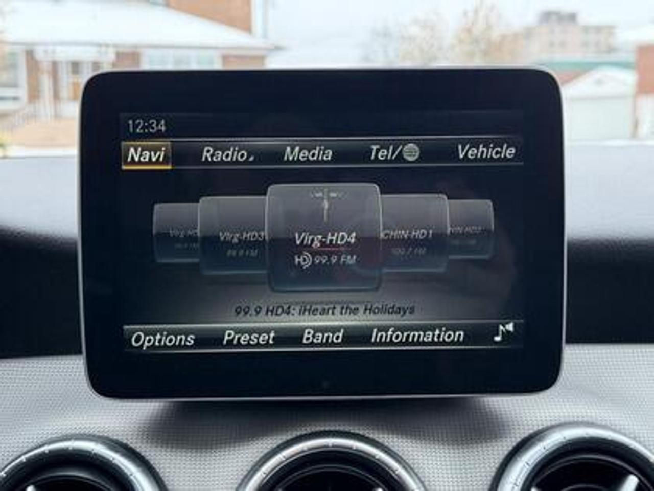 2018 Mercedes-Benz CLA-Class CLA 250 4MATIC Coupe Photo