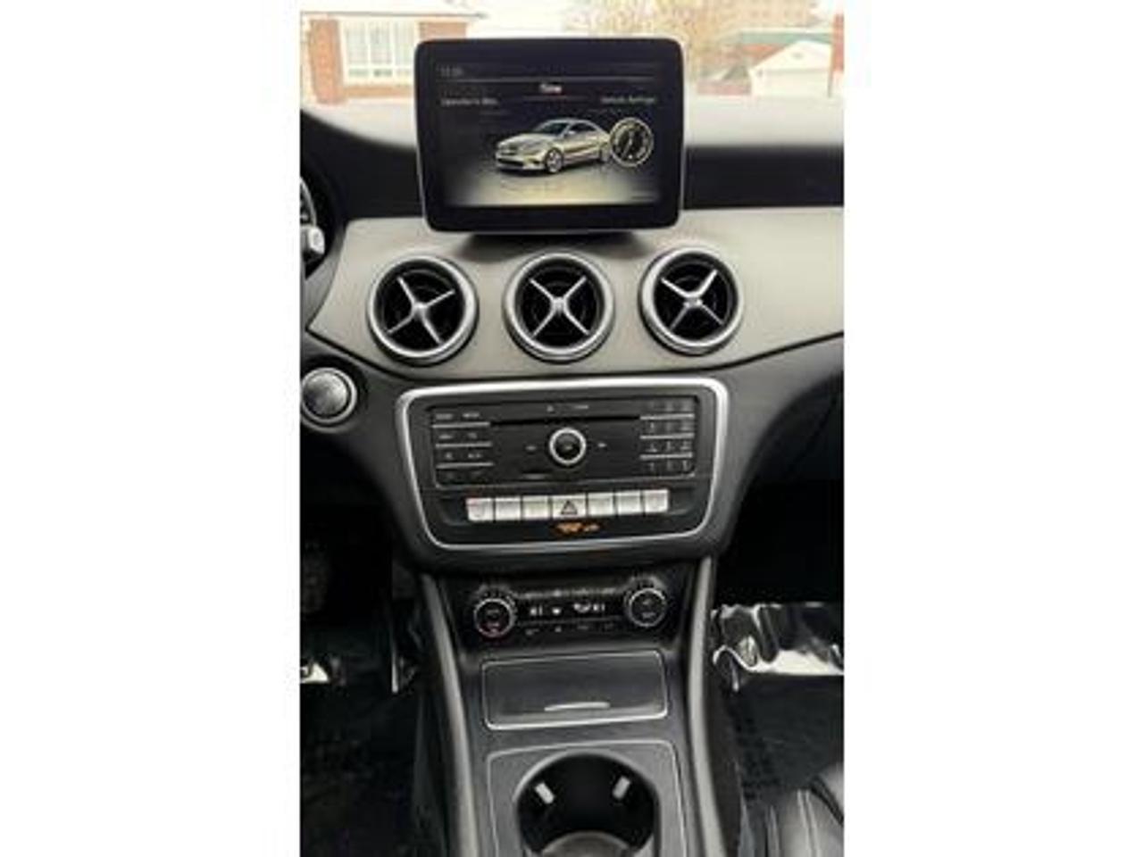 2018 Mercedes-Benz CLA-Class CLA 250 4MATIC Coupe Photo