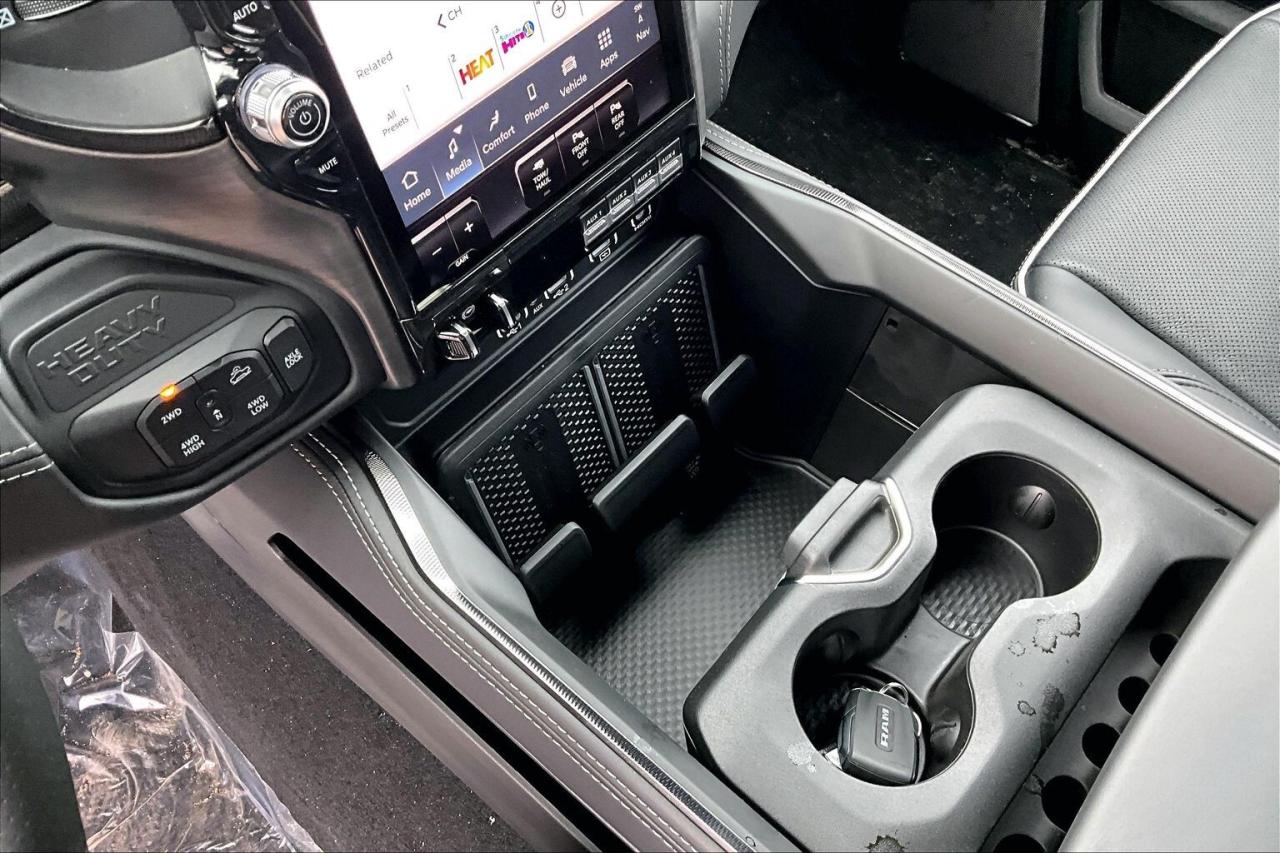 2026 RAM 2500 REBEL CREW | 6.4L HEMI | Leather | Lvl2 | Sunroof Photo