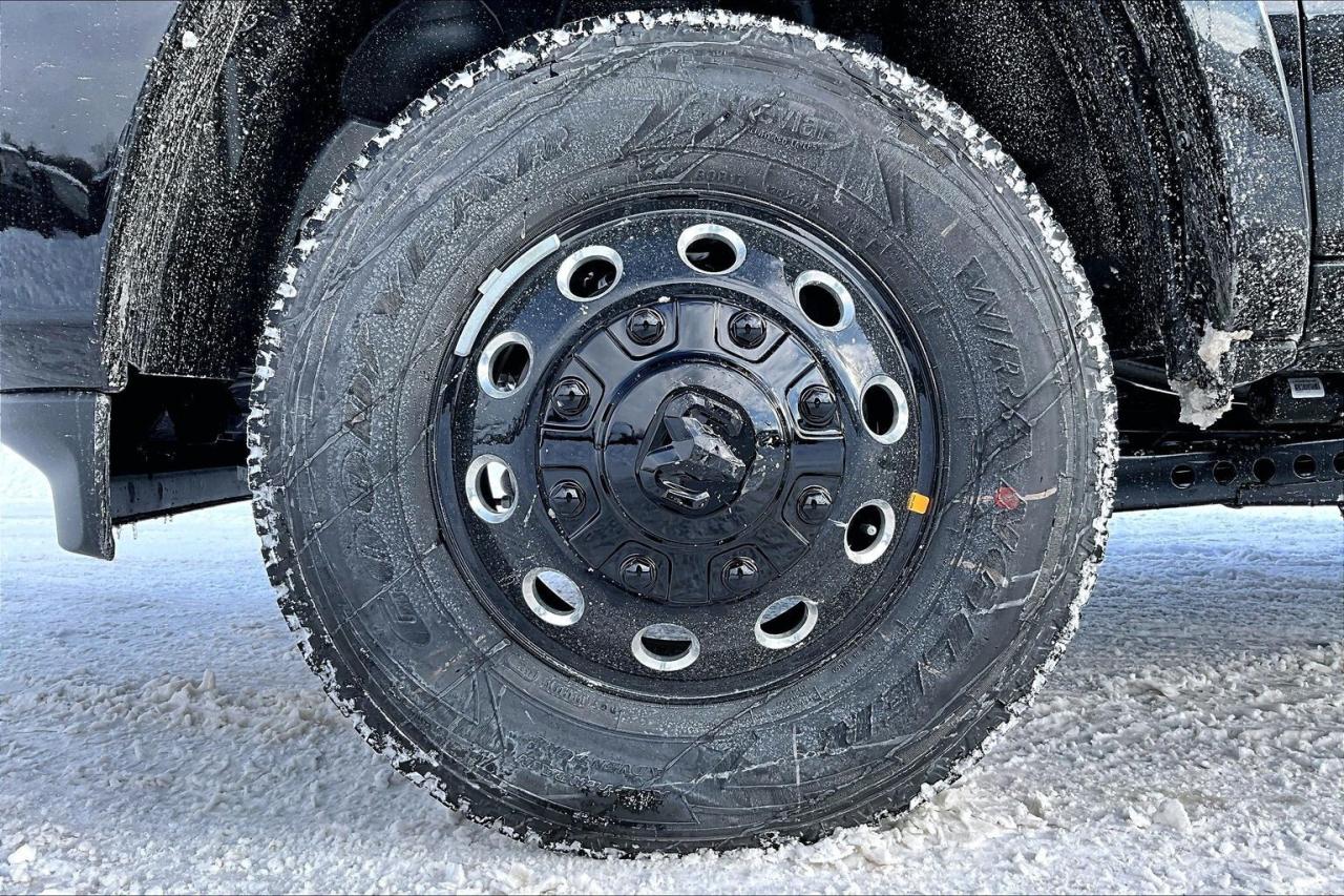 2026 RAM 3500 3500 LIMITED | DUALLY | 6.7L DIESEL | NIGHT | 4X4 Photo