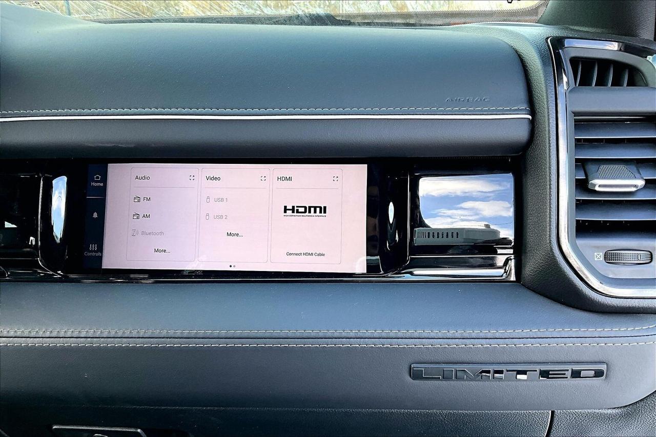 2026 RAM 3500 3500 LIMITED | DUALLY | 6.7L DIESEL | NIGHT | 4X4 Photo