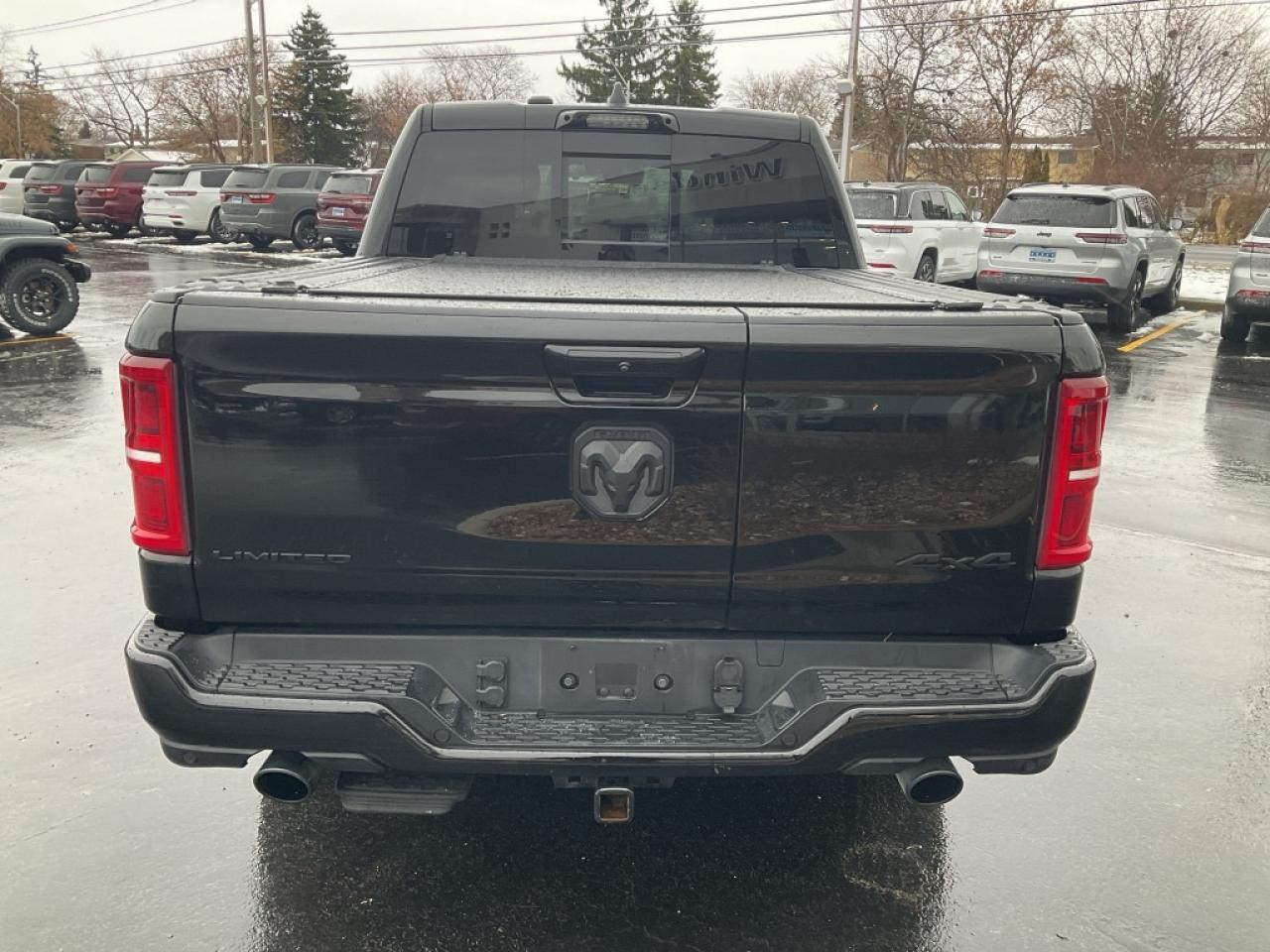 2025 RAM 1500 NIGHT EDITION / TRAILER BRAKE / LVL A / PANO ROOF Photo
