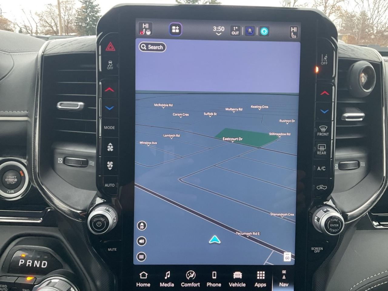 2025 RAM 1500 NIGHT EDITION / TRAILER BRAKE / LVL A / PANO ROOF Photo