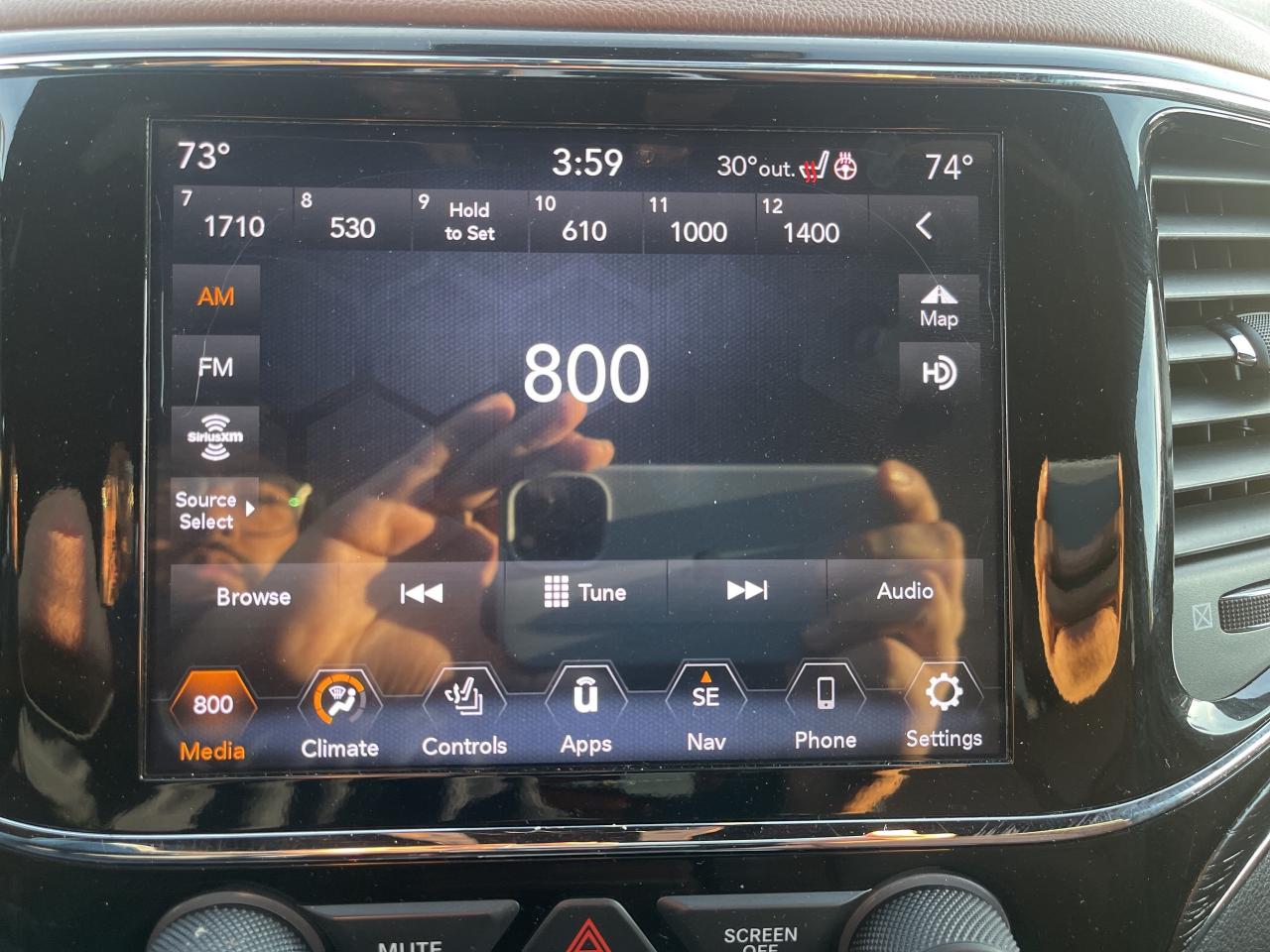 2020 Jeep Grand Cherokee VENTED HTD SEATS / RMT START / NAV / TOW PKG Photo