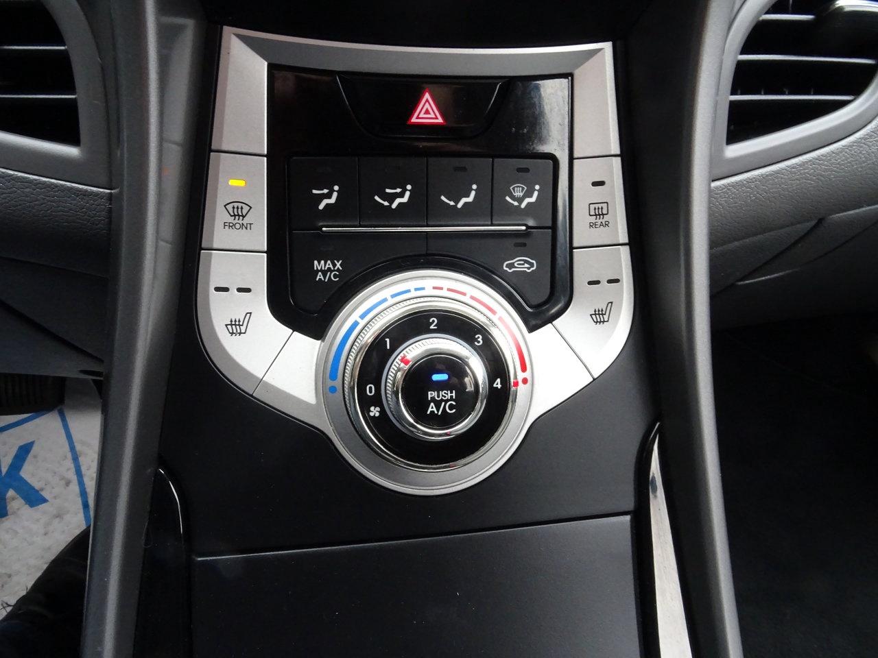 2012 Hyundai Elantra GL - Photo #16