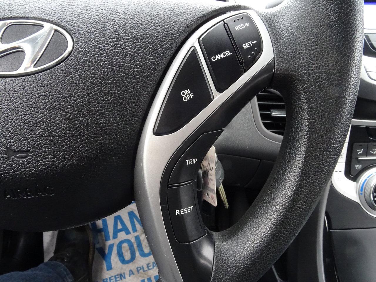 2012 Hyundai Elantra GL - Photo #18