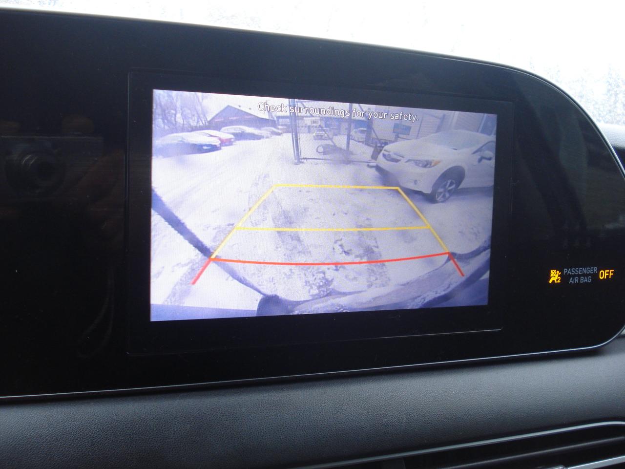 2021 Hyundai PALISADE Essential 8-Passenger AWD Photo