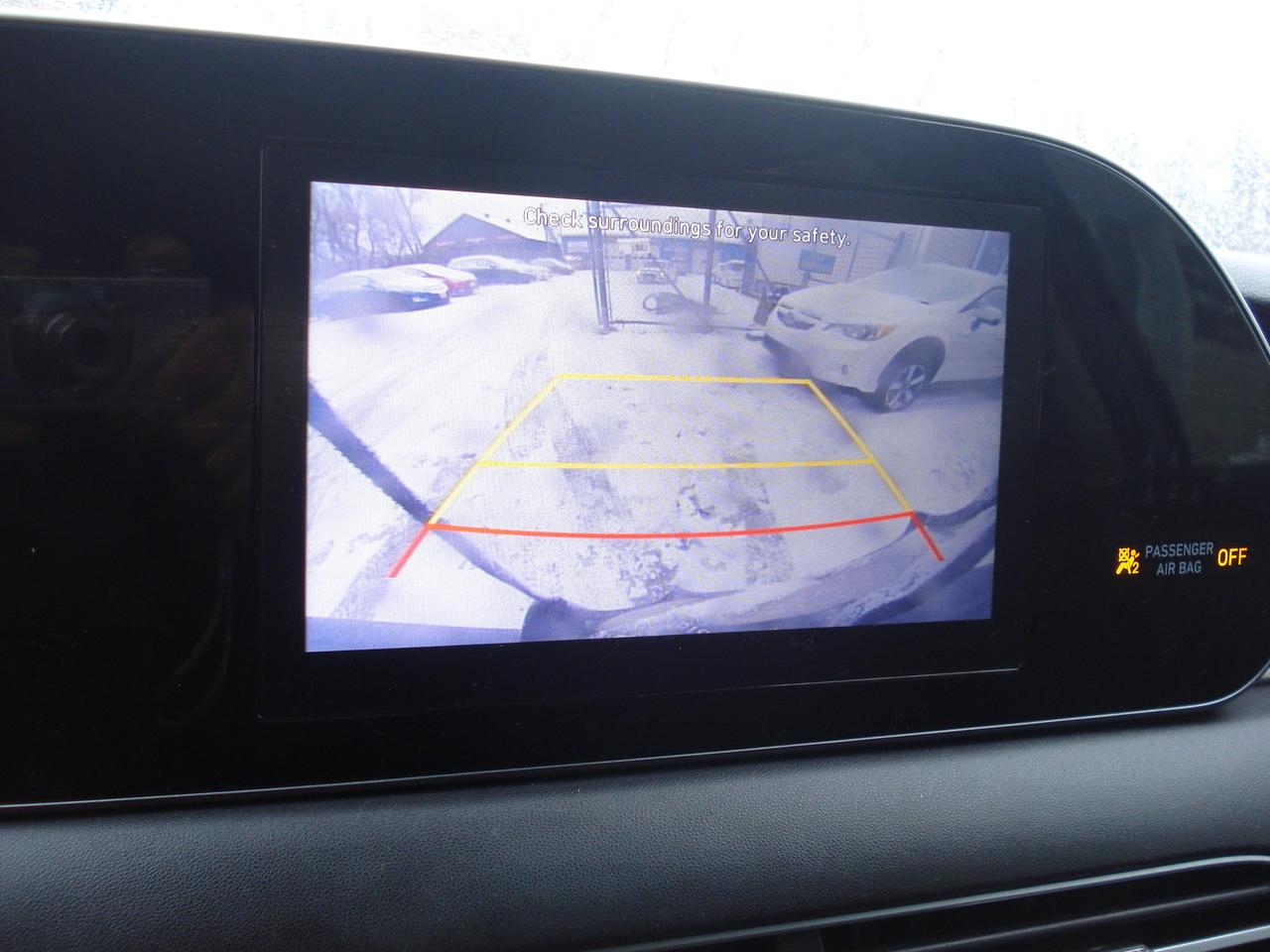 2021 Hyundai PALISADE Essential 8-Passenger AWD Photo