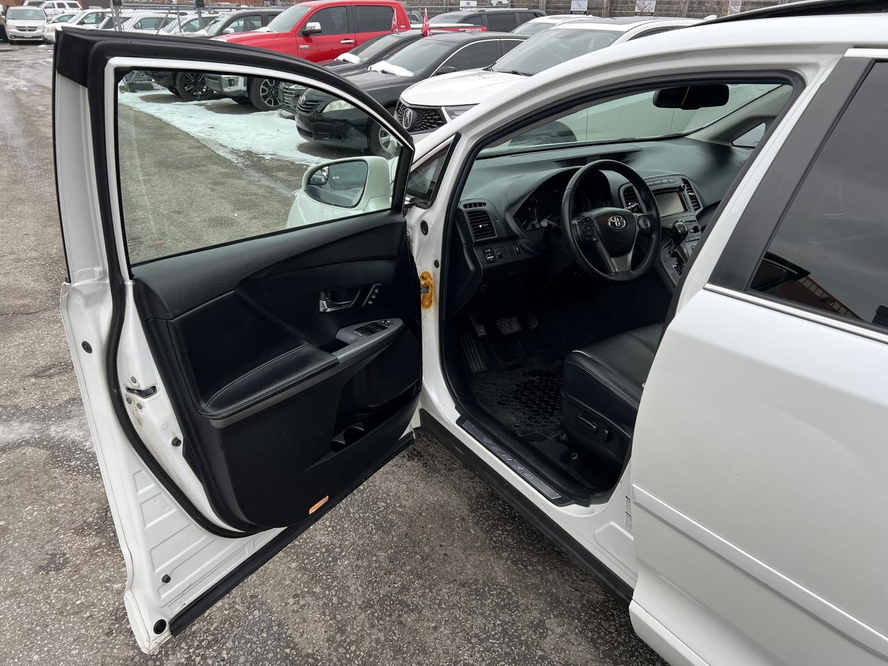 2013 Toyota Venza V6 AWD TOURING Photo