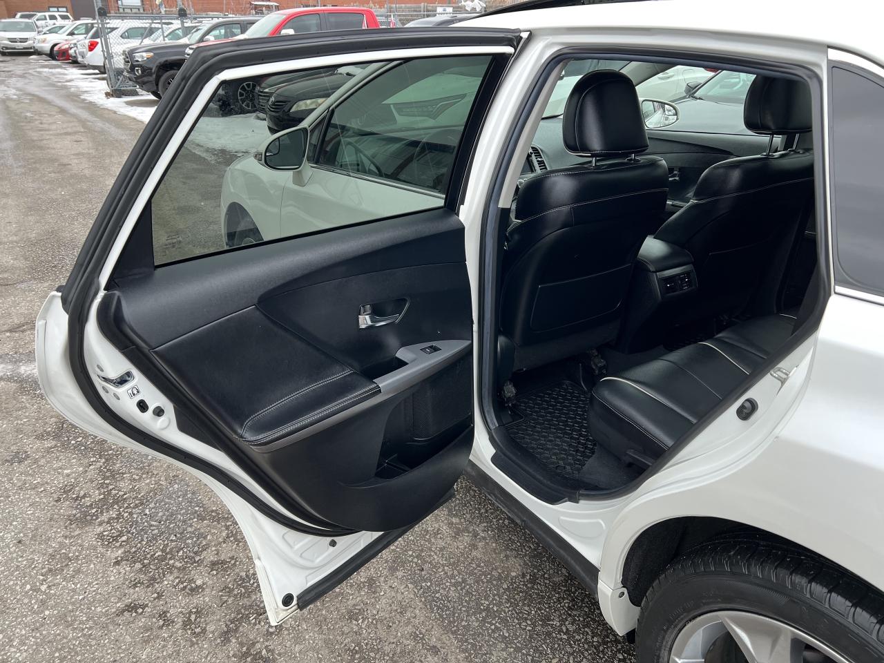 2013 Toyota Venza V6 AWD TOURING Photo