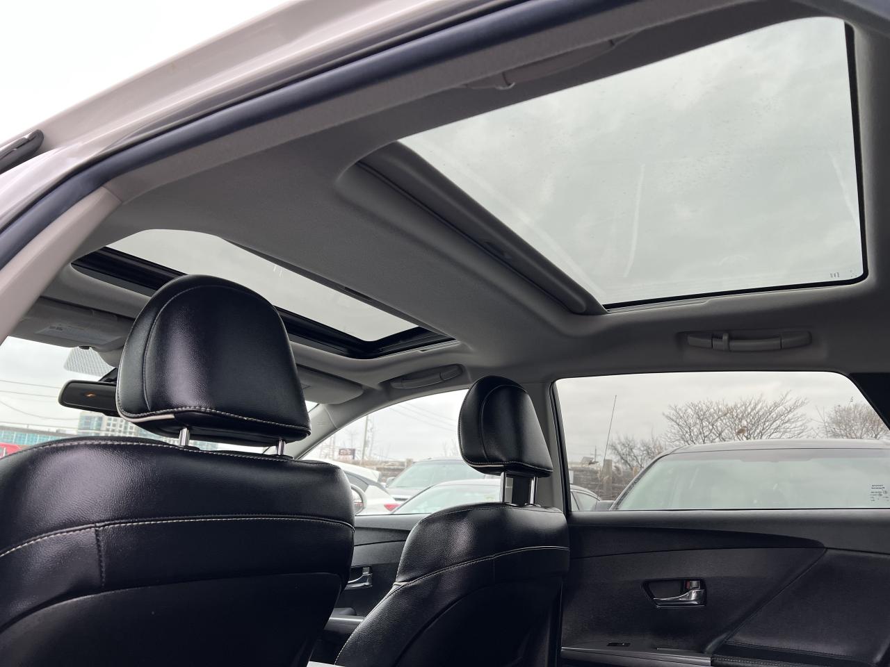 2013 Toyota Venza V6 AWD TOURING Photo