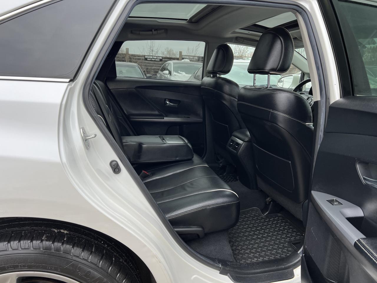 2013 Toyota Venza V6 AWD TOURING Photo