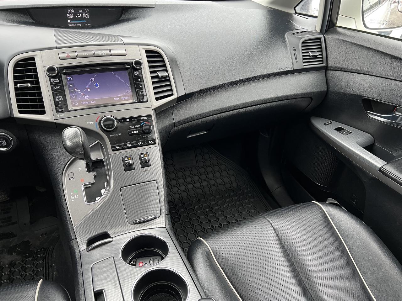 2013 Toyota Venza V6 AWD TOURING Photo