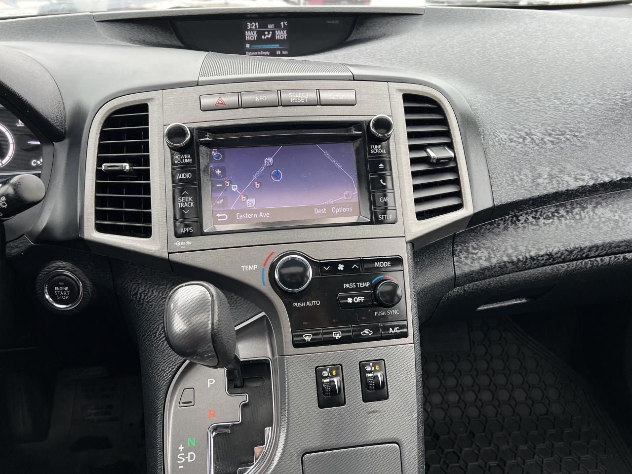 2013 Toyota Venza V6 AWD TOURING Photo