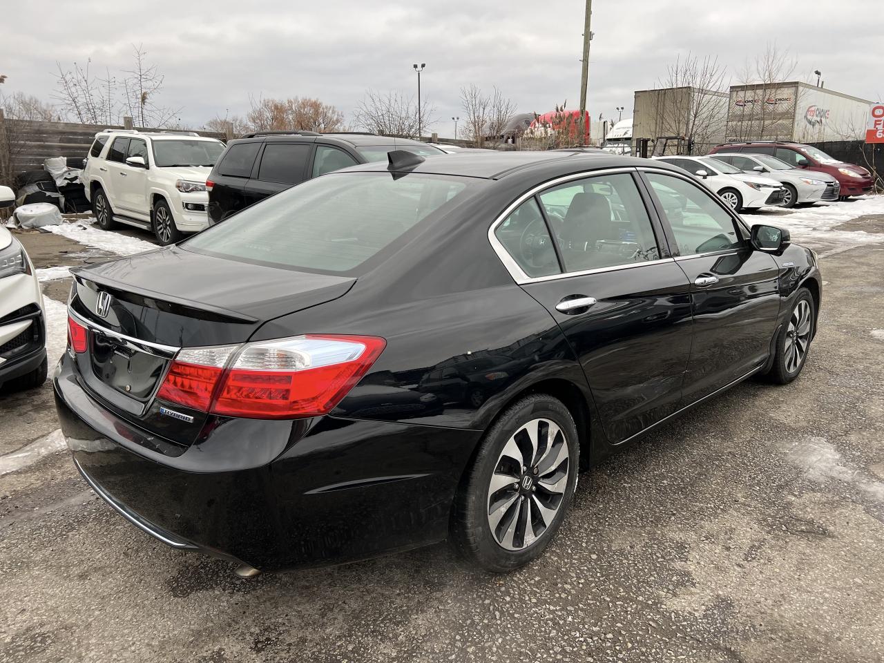 2015 Honda Accord Hybrid Photo
