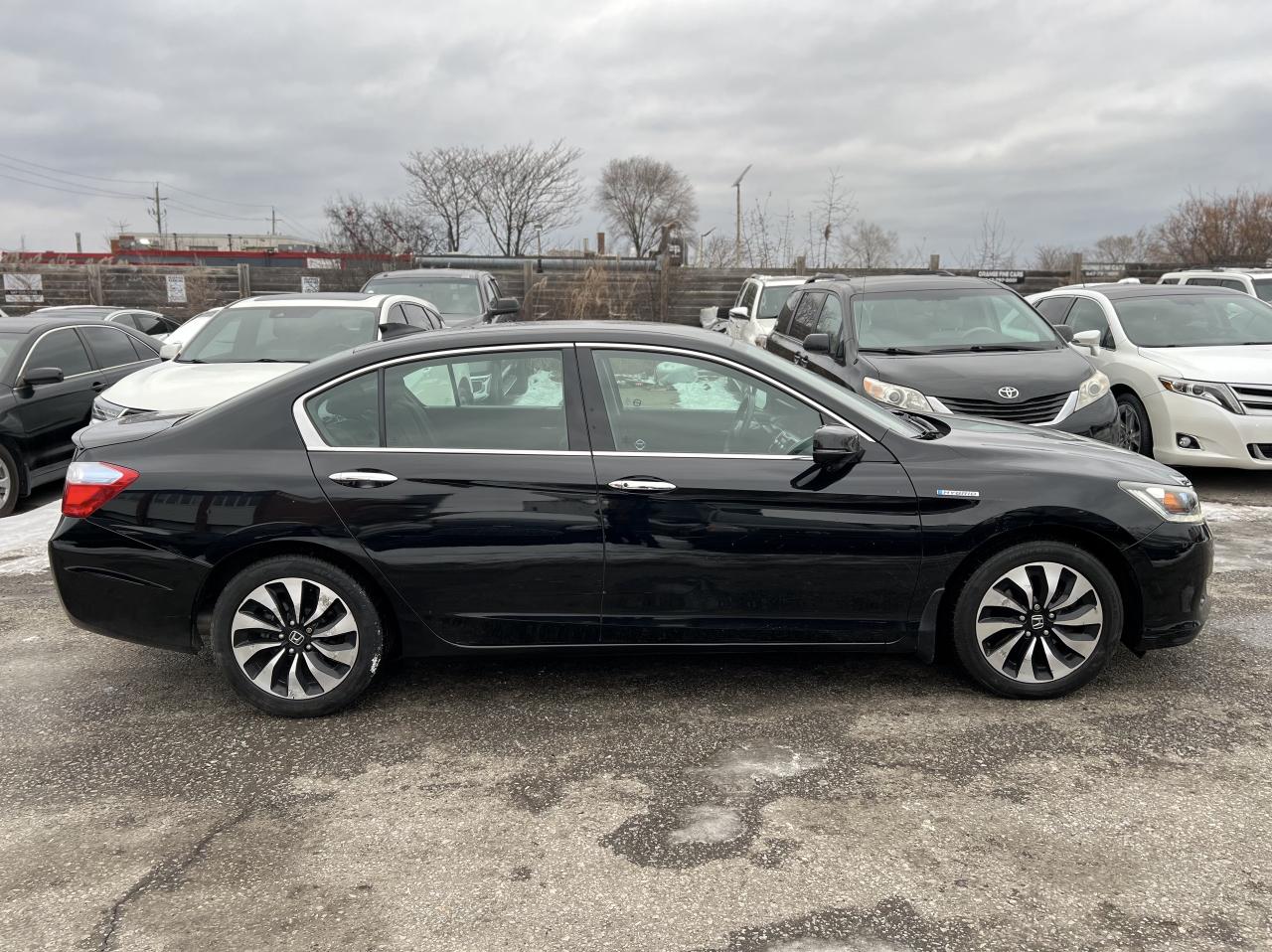 2015 Honda Accord Hybrid Photo