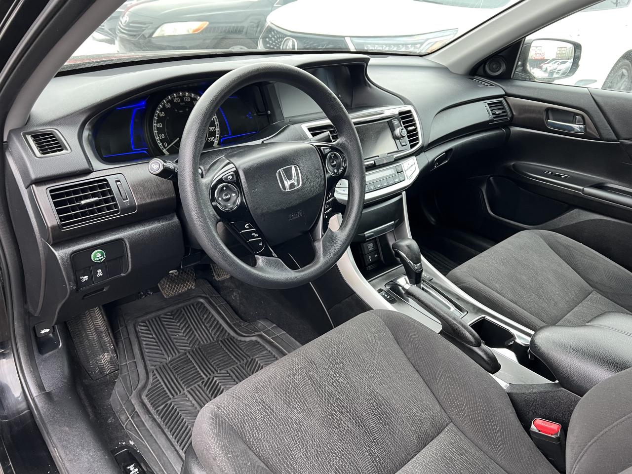 2015 Honda Accord Hybrid Photo