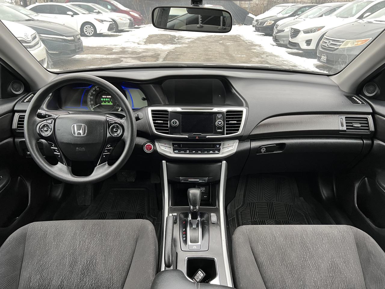 2015 Honda Accord Hybrid Photo