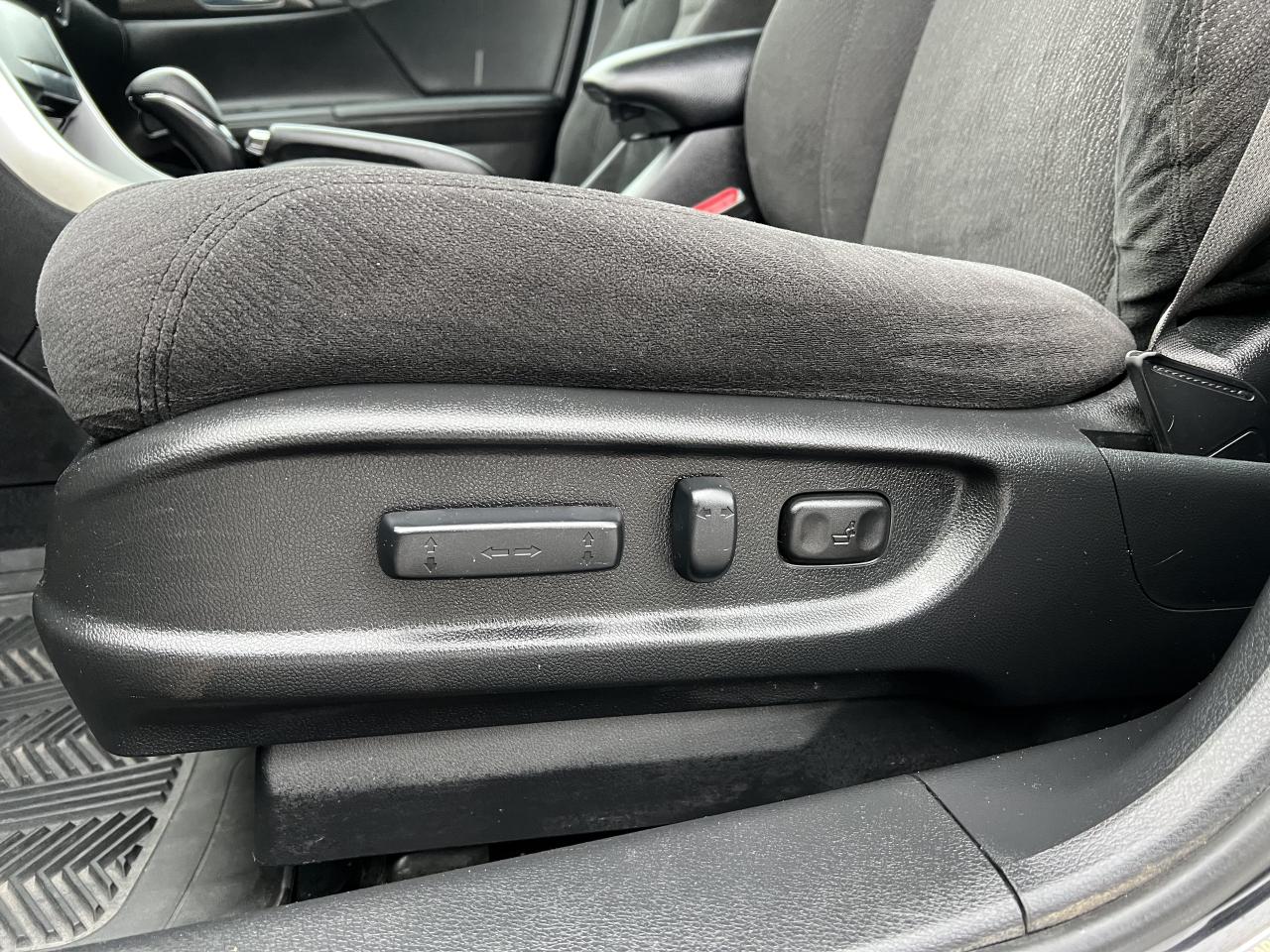 2015 Honda Accord Hybrid Photo