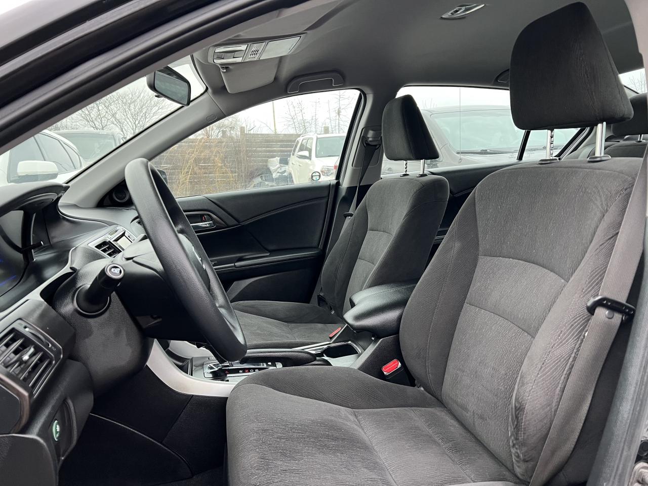 2015 Honda Accord Hybrid Photo