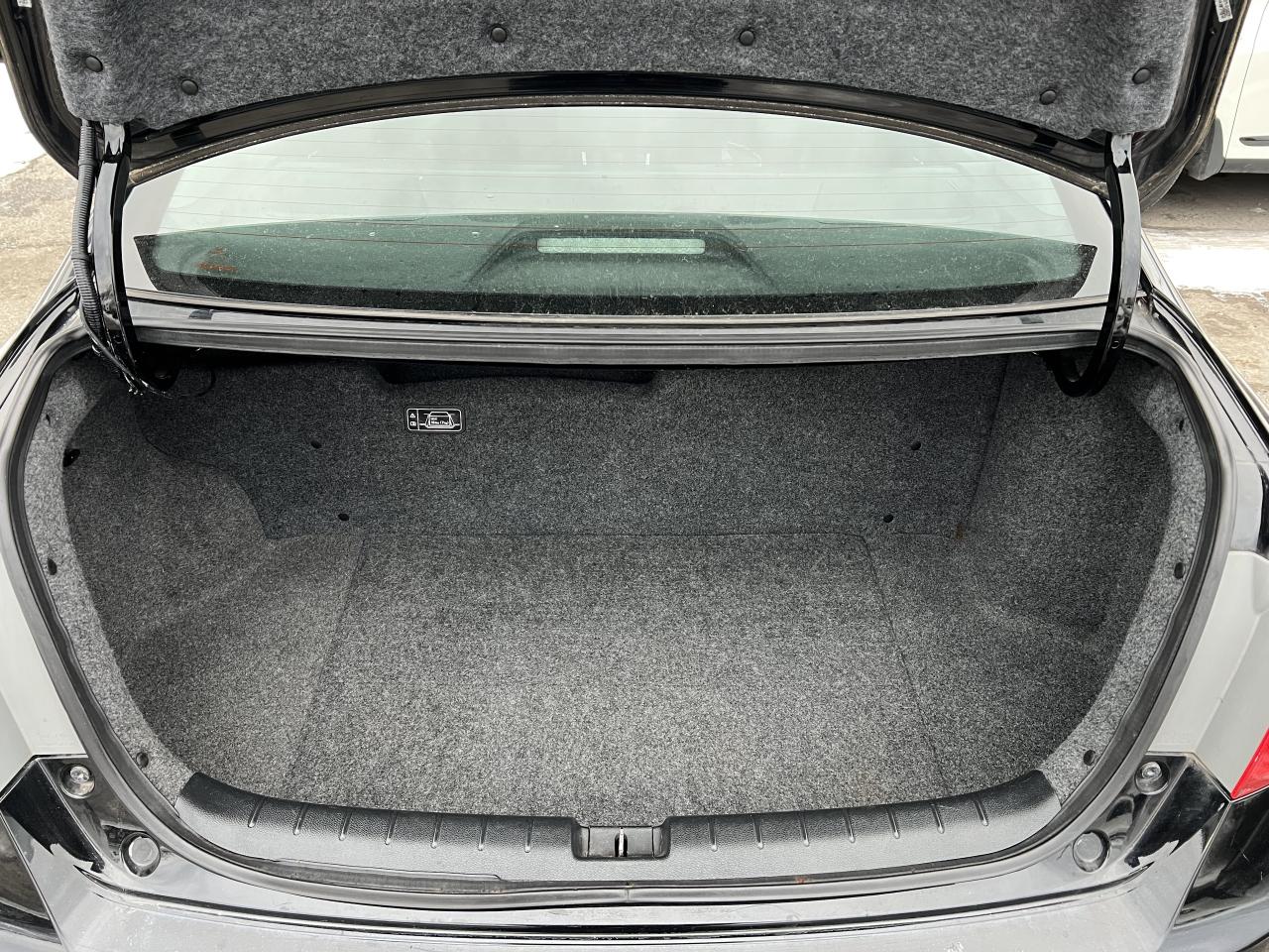 2015 Honda Accord Hybrid Photo