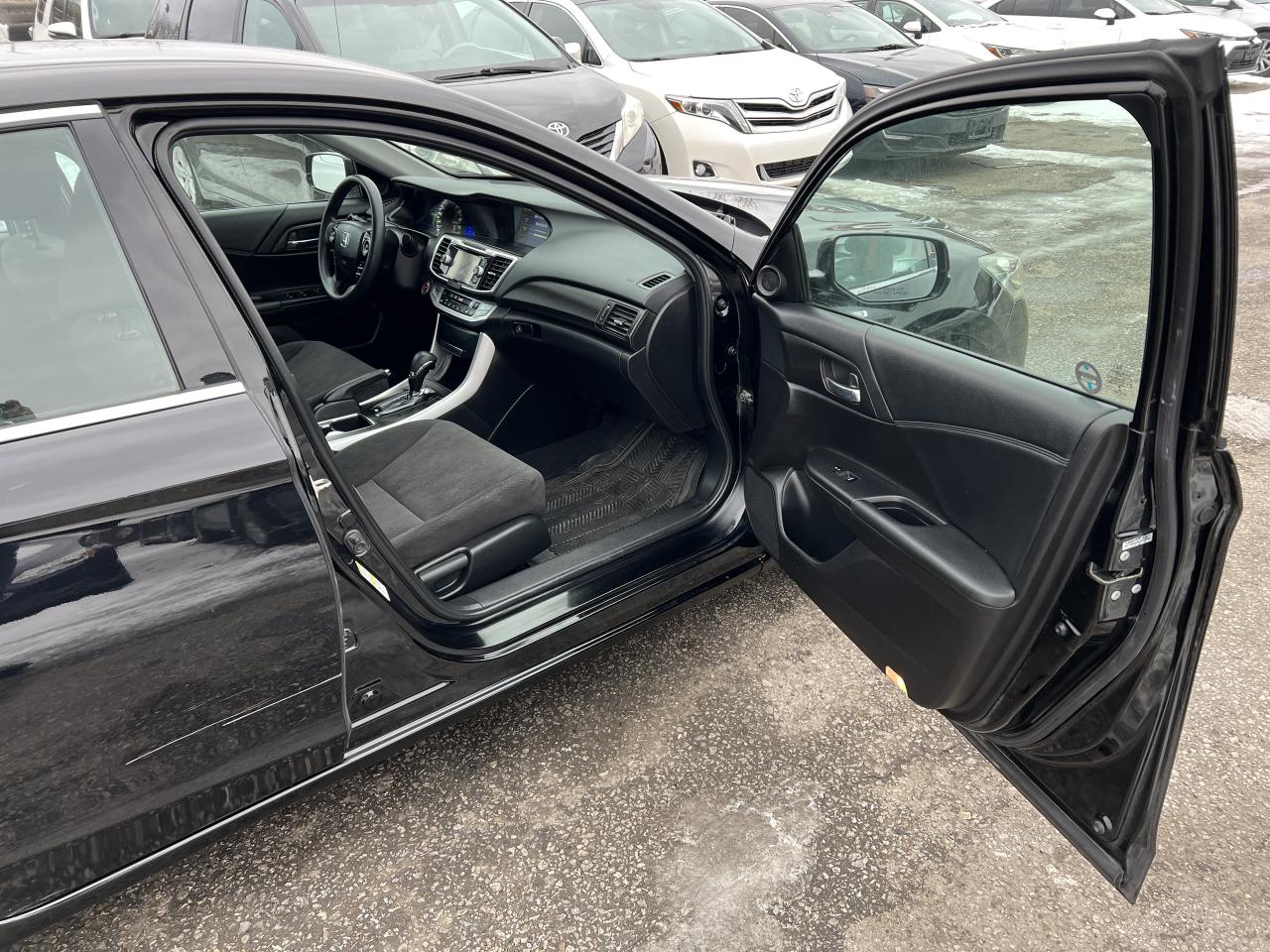 2015 Honda Accord Hybrid Photo