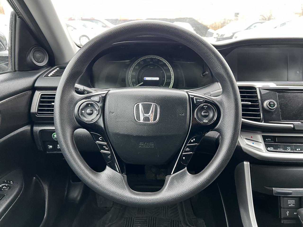 2015 Honda Accord Hybrid Photo