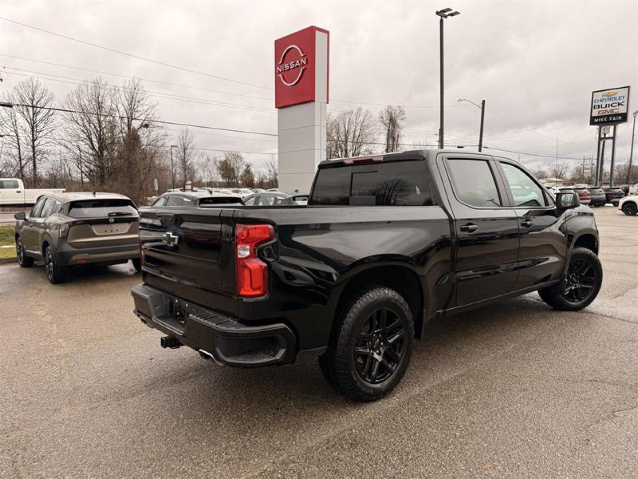 2024 Chevrolet Silverado 1500 Crew Cab Standard Box 4-Wheel Drive RST Photo3