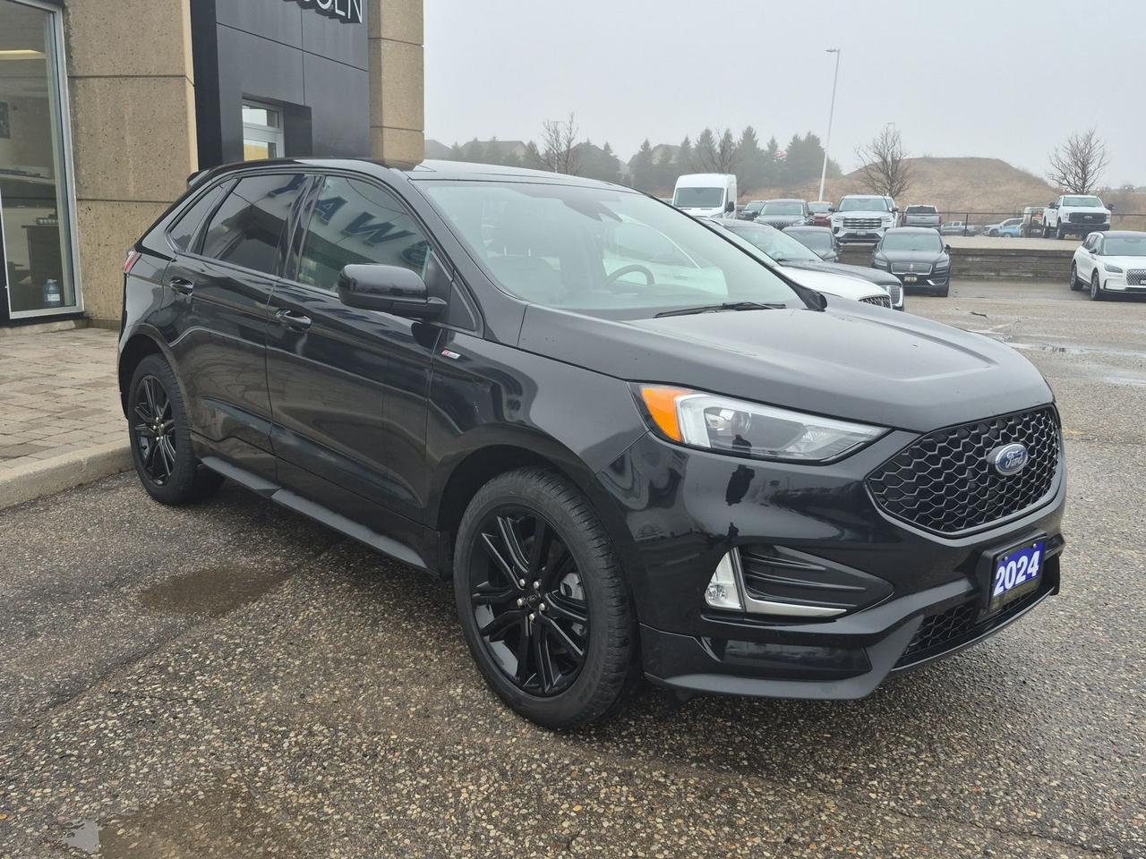 2024 Ford Edge ST-LINE, AWD, PANO ROOF! COLD WEATHER PACKAGE! Photo
