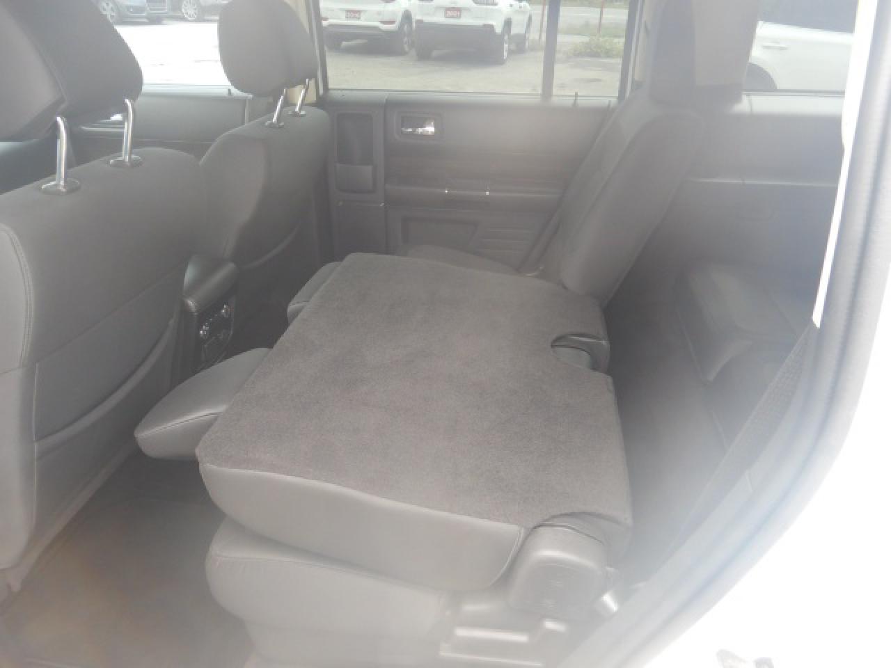 2019 Ford Flex SEL Photo