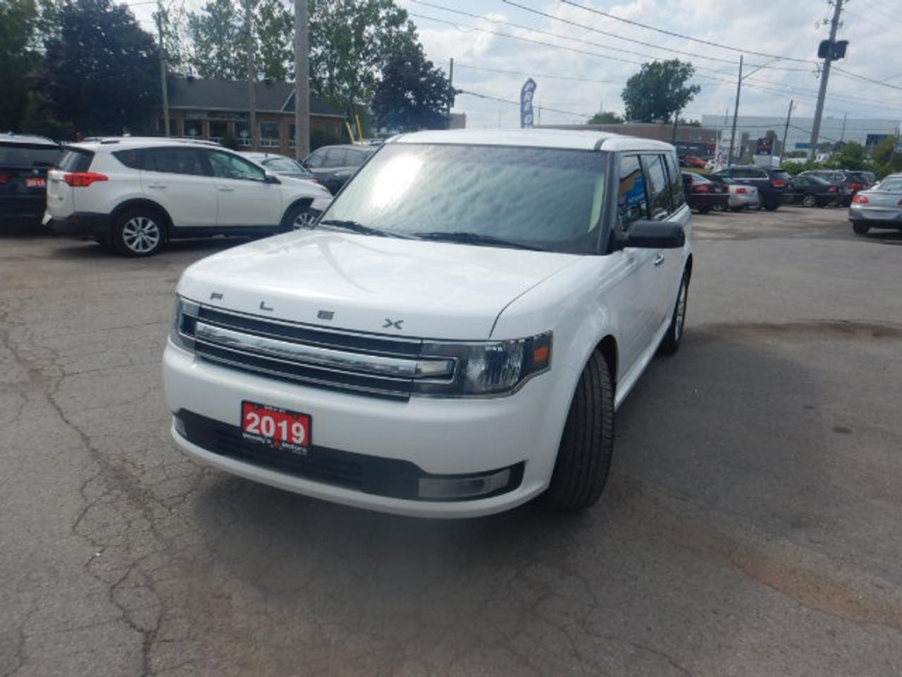 2019 Ford Flex SEL Photo